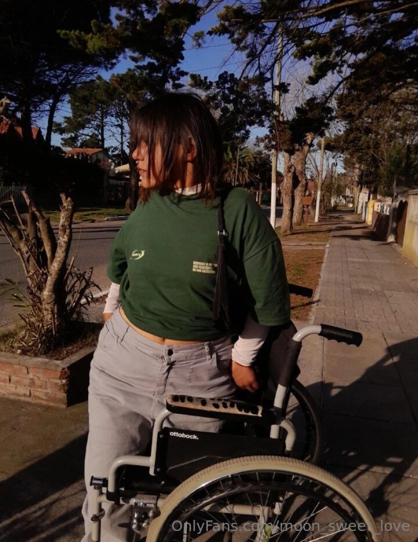 Hii i am wachelinde nbsp nbsp nbsp nbsp nbsp nbsp nbsp i am 22 years part 1 