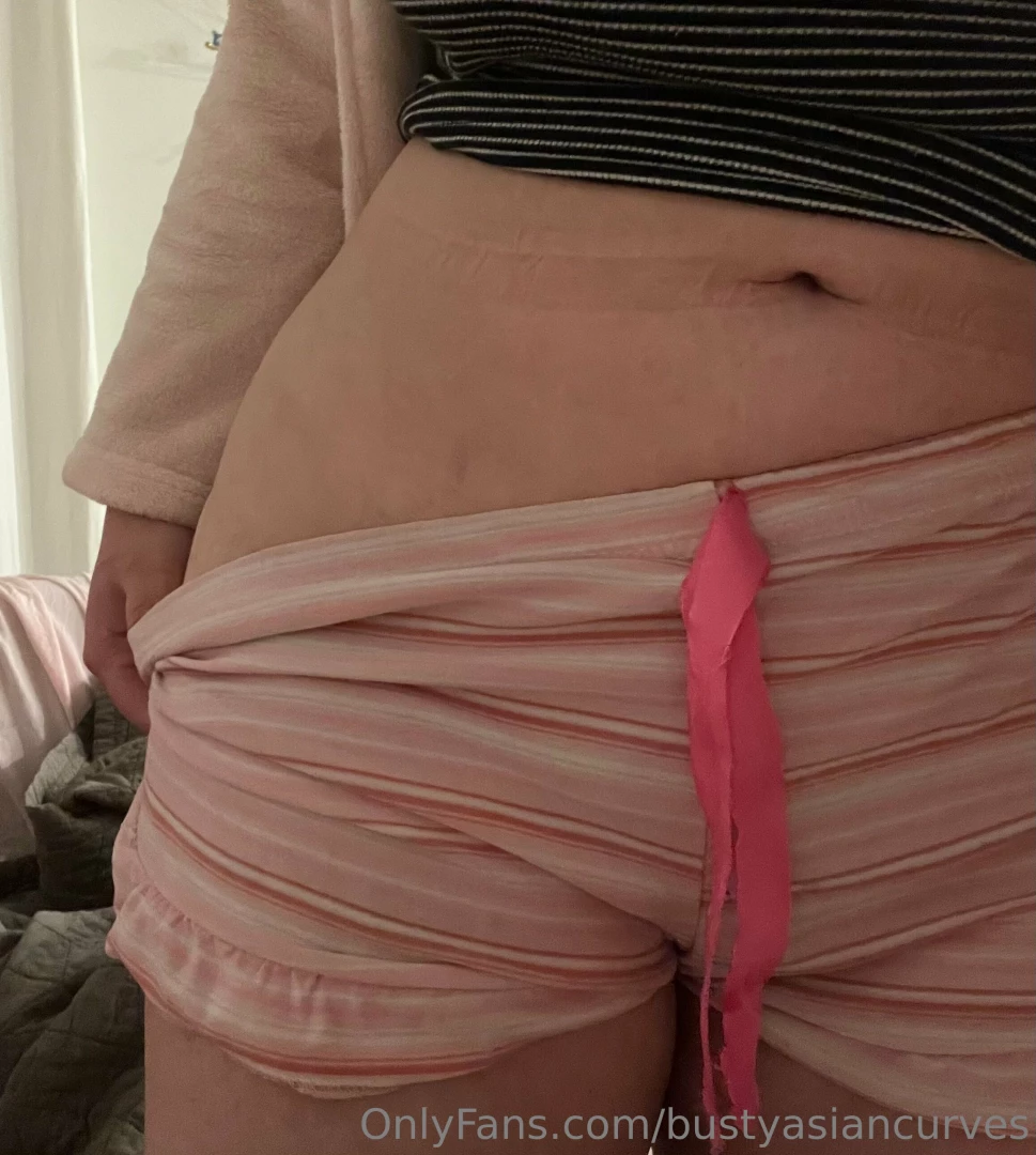 Do u like nice hips too to hold on with both hands 