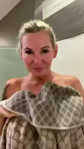 Renew on friends subscribers get daily extras sent throughout the day