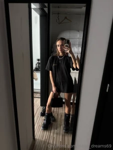 Black is always in fashion - what do you wear when you want to hide