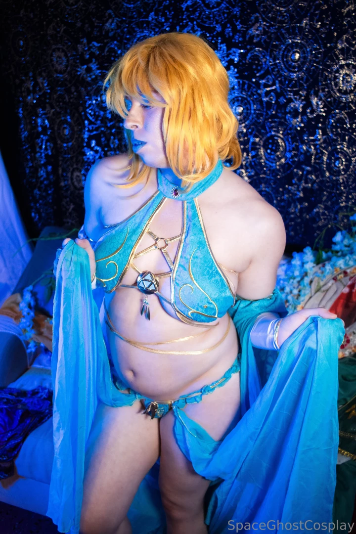 Link shows up in your tent dressed like this what do you do - 