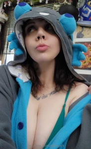Fat tits bad attitude and a murloc onesie gonna start uploaded lots of