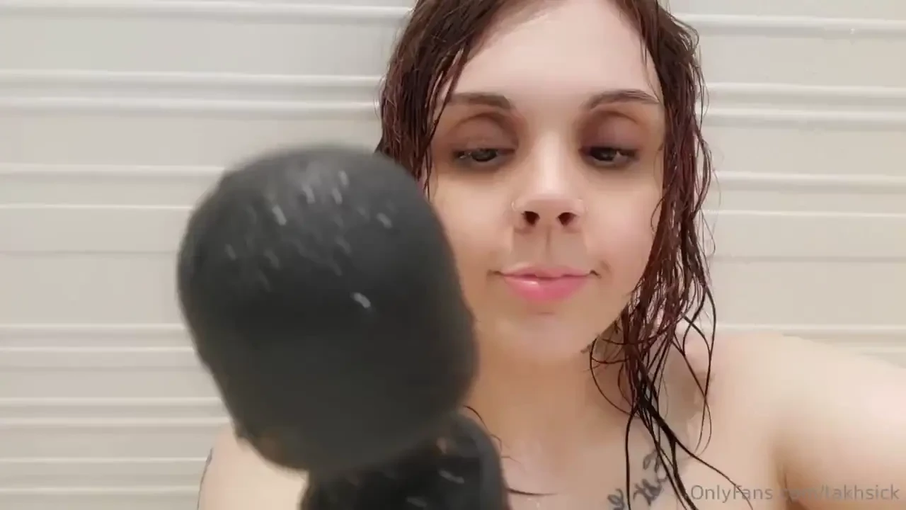 Wet and cumming in the hotel shower for you some gooodddd quality part 31 