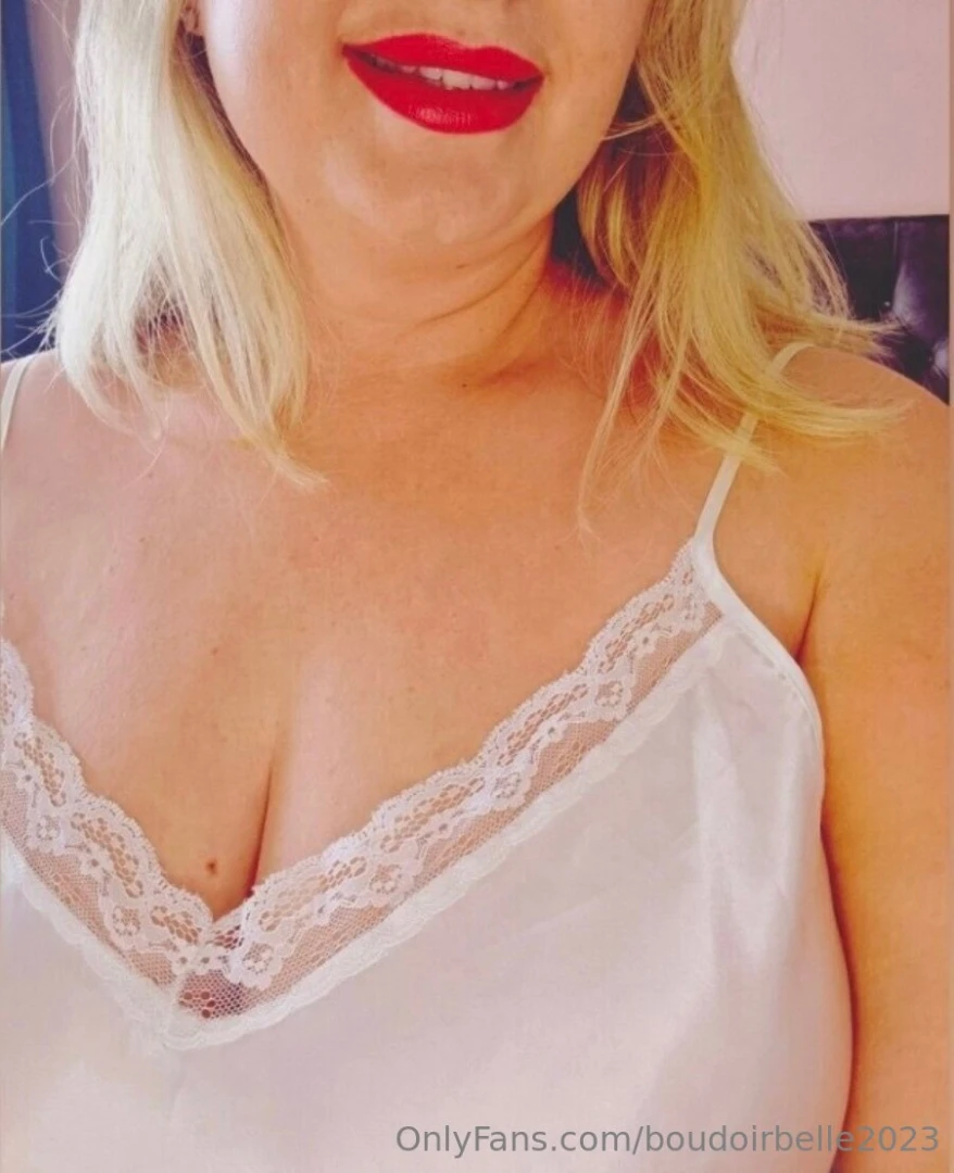 Curvy british momma natural curves huge boobs amateur porn blow job part 1 