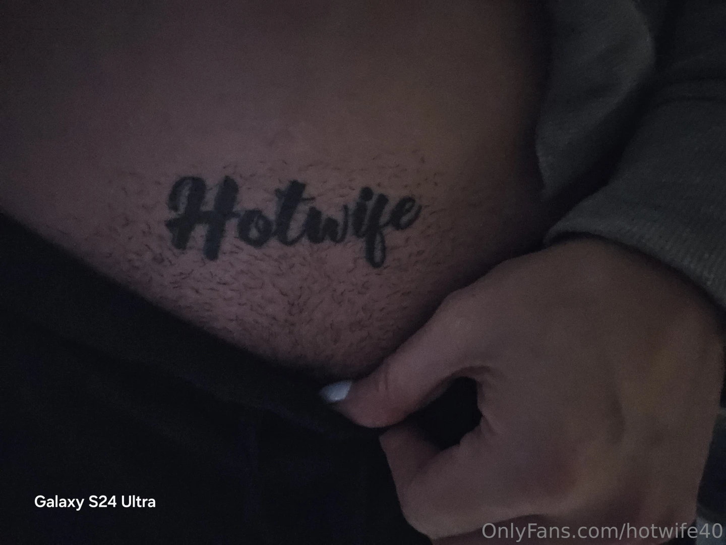 Who wants to cum watch me play with my pu y while in the kitchen tip 