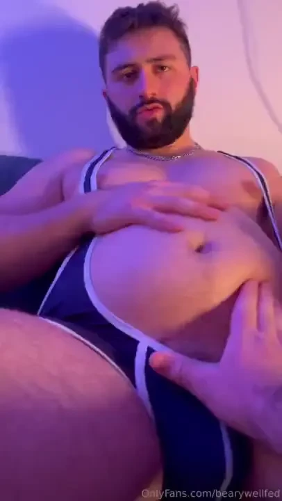 Surprise belly play 
