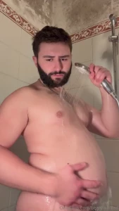 Are u spiing on me bro if wanted a piece of thi belly u could just ask