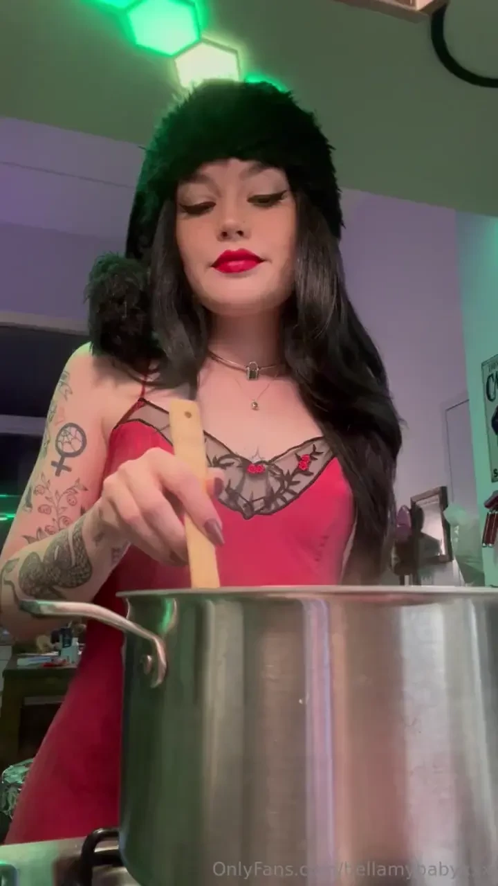 Cum get your christmas treats 