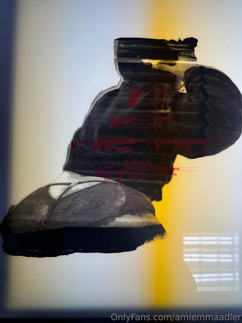 I ve been making screen prints with my nudes and favorite video games 