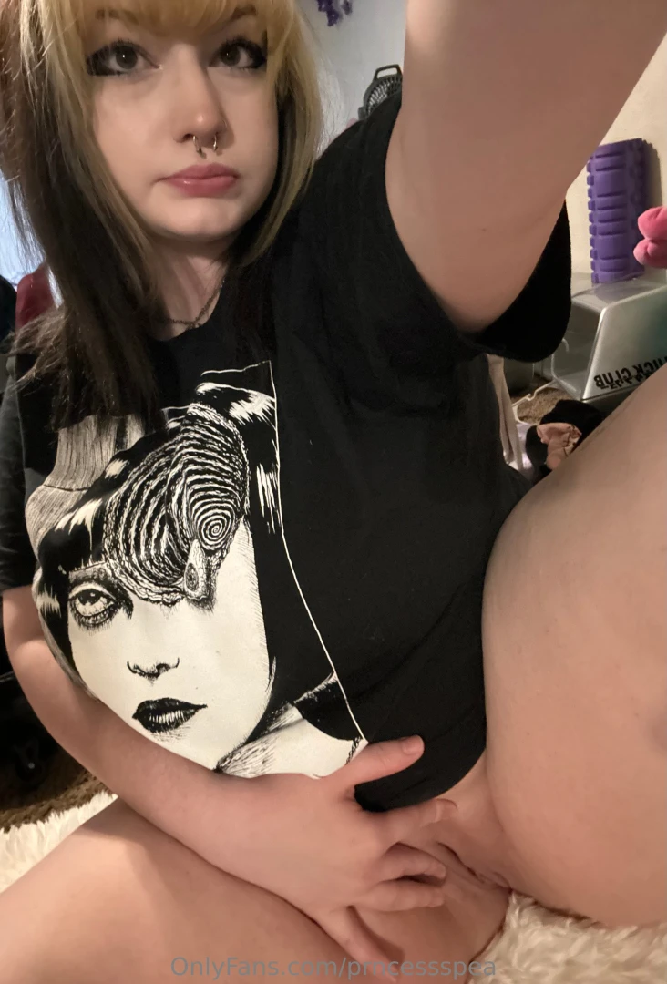 Hellooo i m back home soo i ll be back on my normal posting schedule part 1 