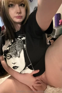 Hellooo i m back home soo i ll be back on my normal posting schedule part 1