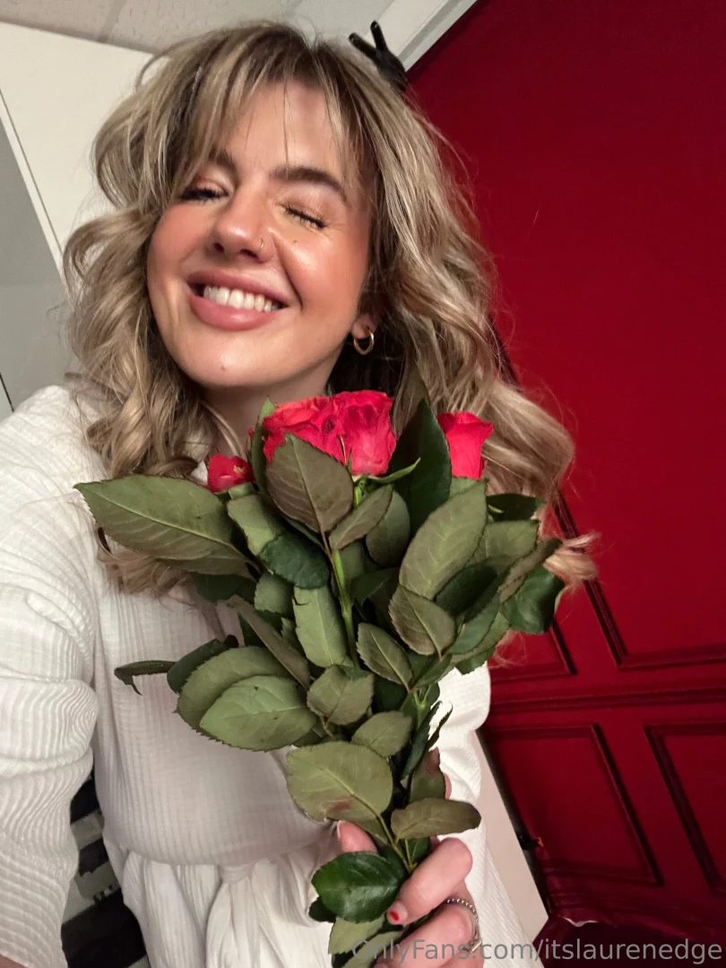 A sneak peek of what i ve been up to today what s under my robe part 1 