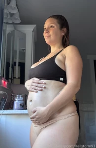 Is this what pregnancy glow feels like pregnant mommy lotion