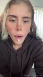 Little spit video for u mwah