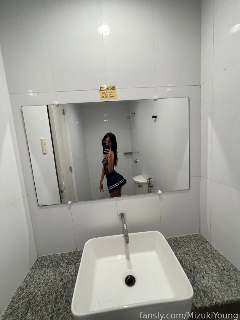 Asianschoolgirl schoolgirl highschool highschoolteen sexyteen student 