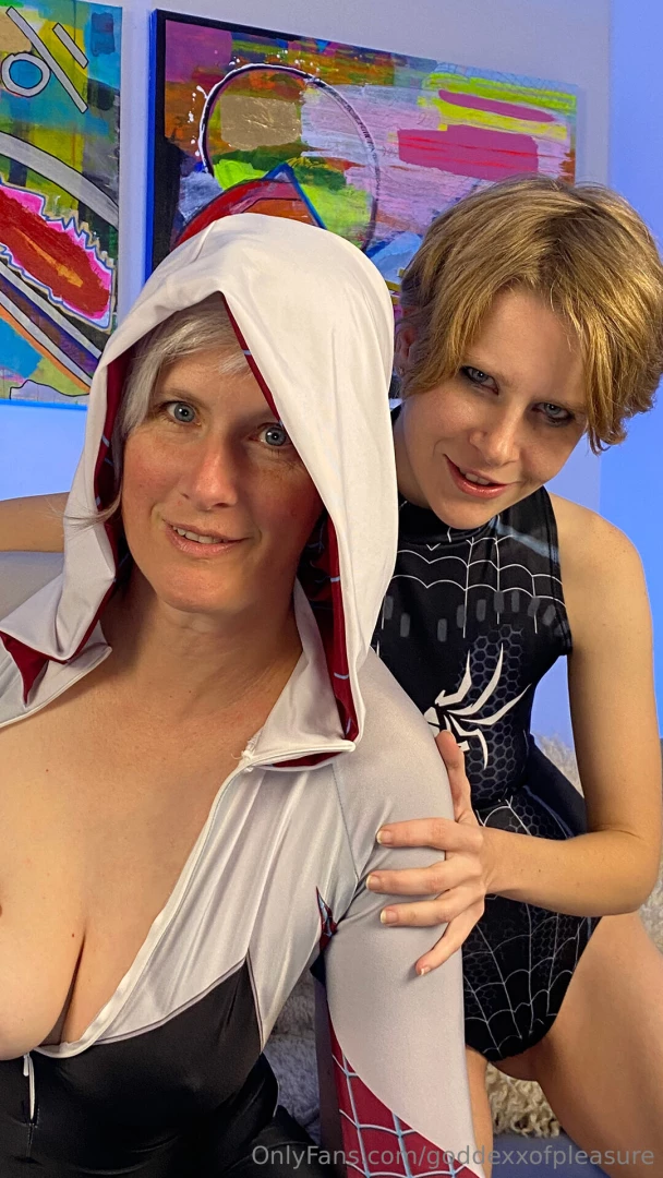 Cum see what happened when spider gwen got corrupted by symbiote venom 