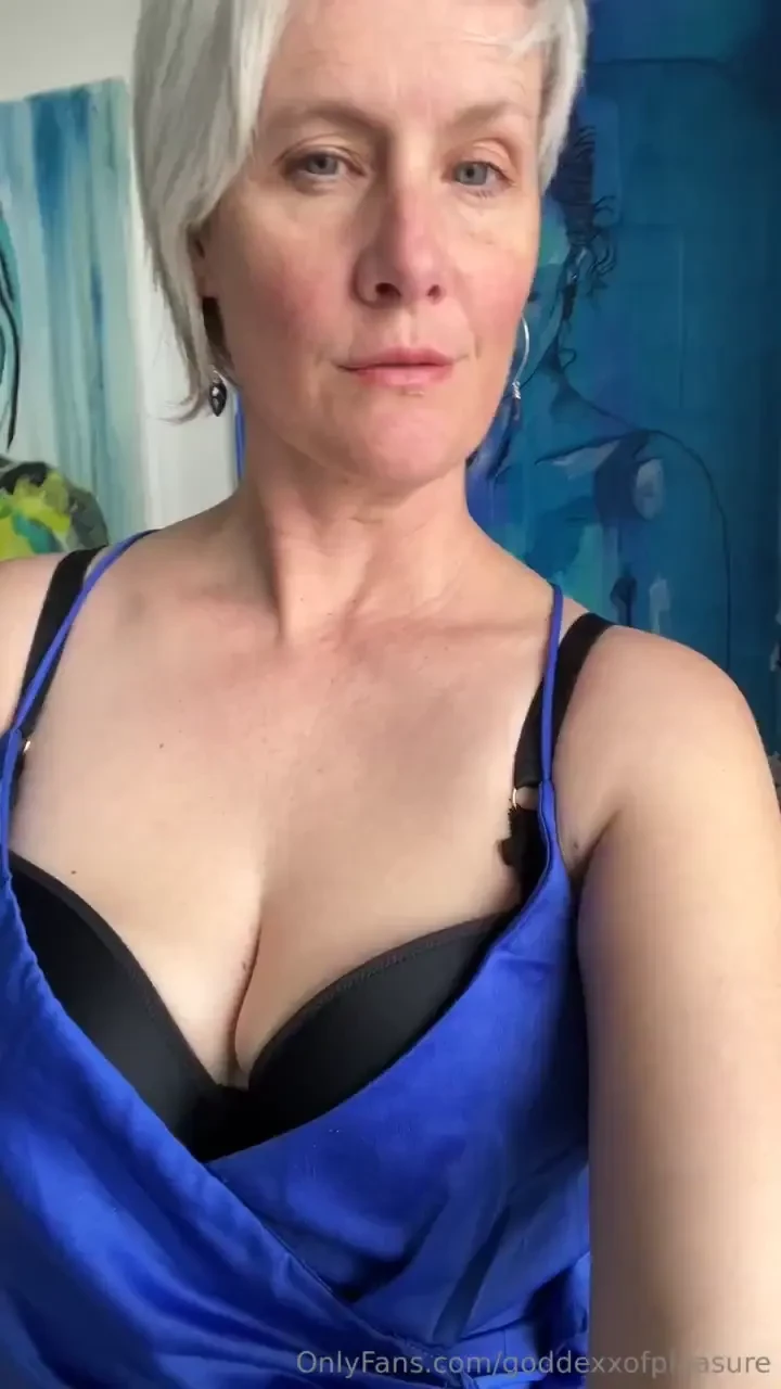 How many times do you cum to mommy daily 