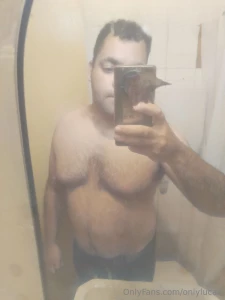 Dicost hola soy uruguayo tengo 29 a os y seras bienvenido en mi mundo