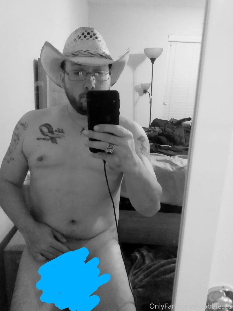 Here s a selfie cuz it s been a while any requests let me know 