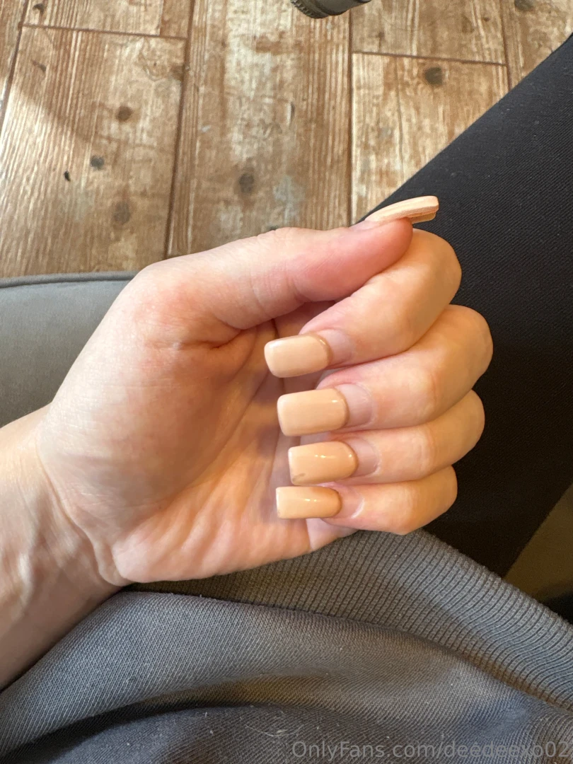 Who wants to treat me to my nails being done tips will be rewarded 