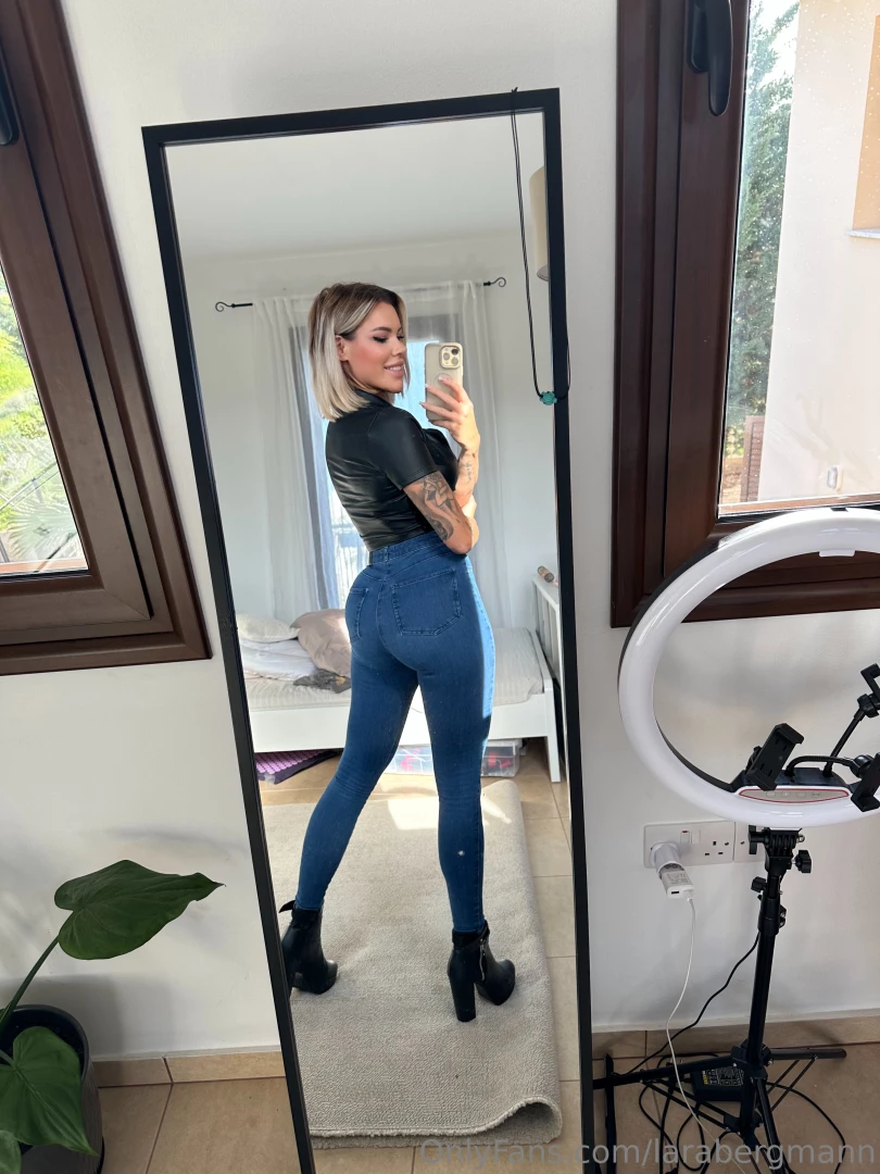 Naa denkst du mein arsch verdient ein wenig versohlt zu werden part 1 