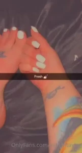 My toes are ready to be sucked