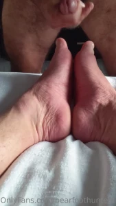 For tbt i made another cumpilation vid of my big beefy feet being