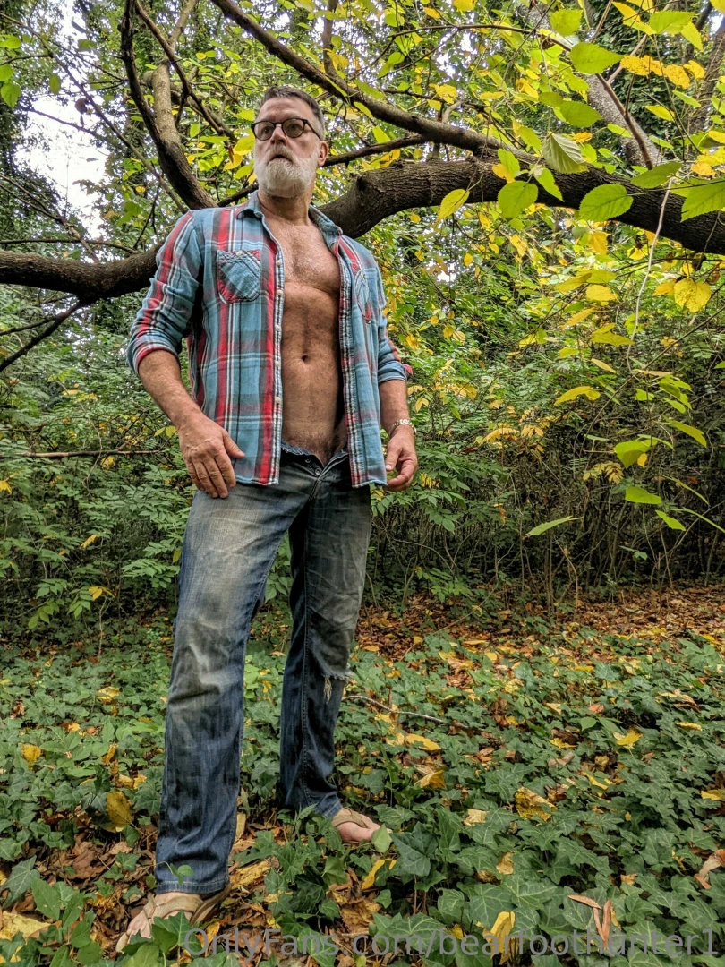 Just a few pics of sir out in nature stripping down and getting part 2 