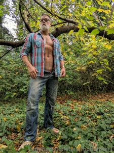 Just a few pics of sir out in nature stripping down and getting part 2