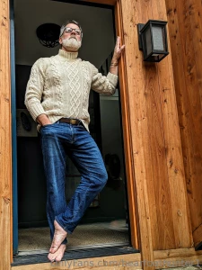 Chunky sweater 2 0 you don t mind seeing more of sir in this sweater part 1