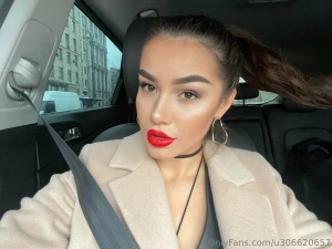 Honey i m in a great mood today does red lipstick look good on my lips