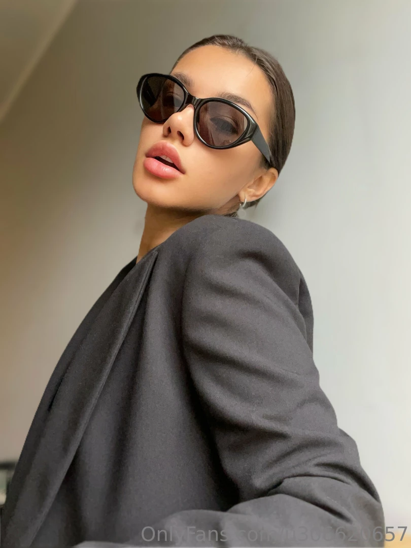 Confidence and glamour 