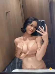 - onlyfans com lilyscurves tria