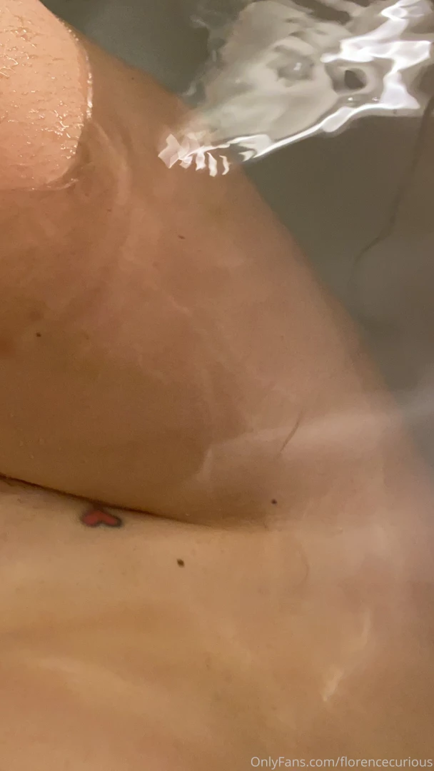 Just chilling this evening in a bath first bath in my new place part 4 