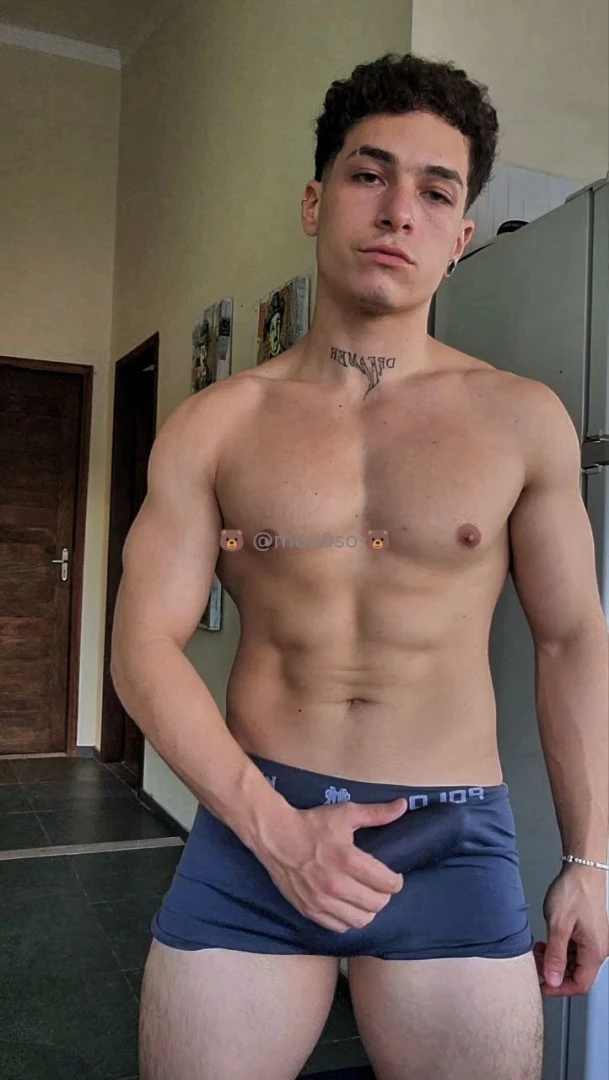 Hey i m santicortez20 muscle boy argentino custom videos sexting bf part 3 