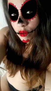 Get 15 sizzling succubus pics for just 10 that s a devilishly good part 4