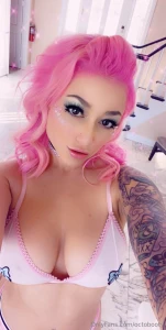 Sending out free videos to everyone that joins my premium https