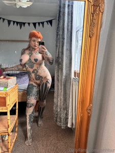 New hair new knee tattoo