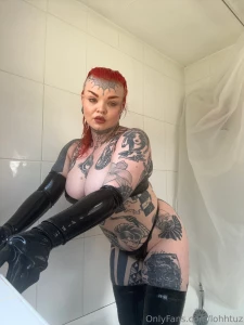 Messy in the shower today with latex part 1