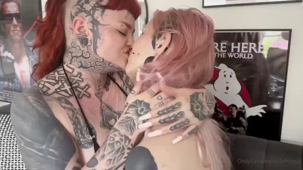 Lesbian alt sluts fuck i can t express how much i enjoyed this 