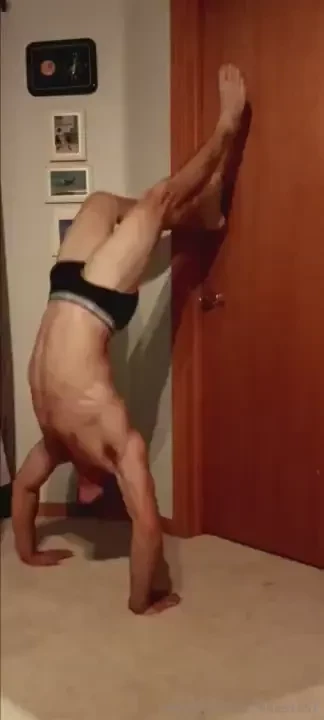 Practice my youtube editing doing handstand push-up videos 