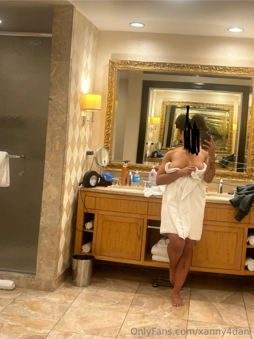 Should i show you my face before i post my bundles 