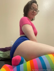 Teasers 4 tomorrow s big pussy-filling video socks bigdildo