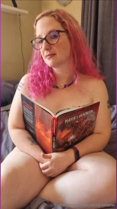 Free to sub kittyrougemeow - just your nerdy milf next door tattooed