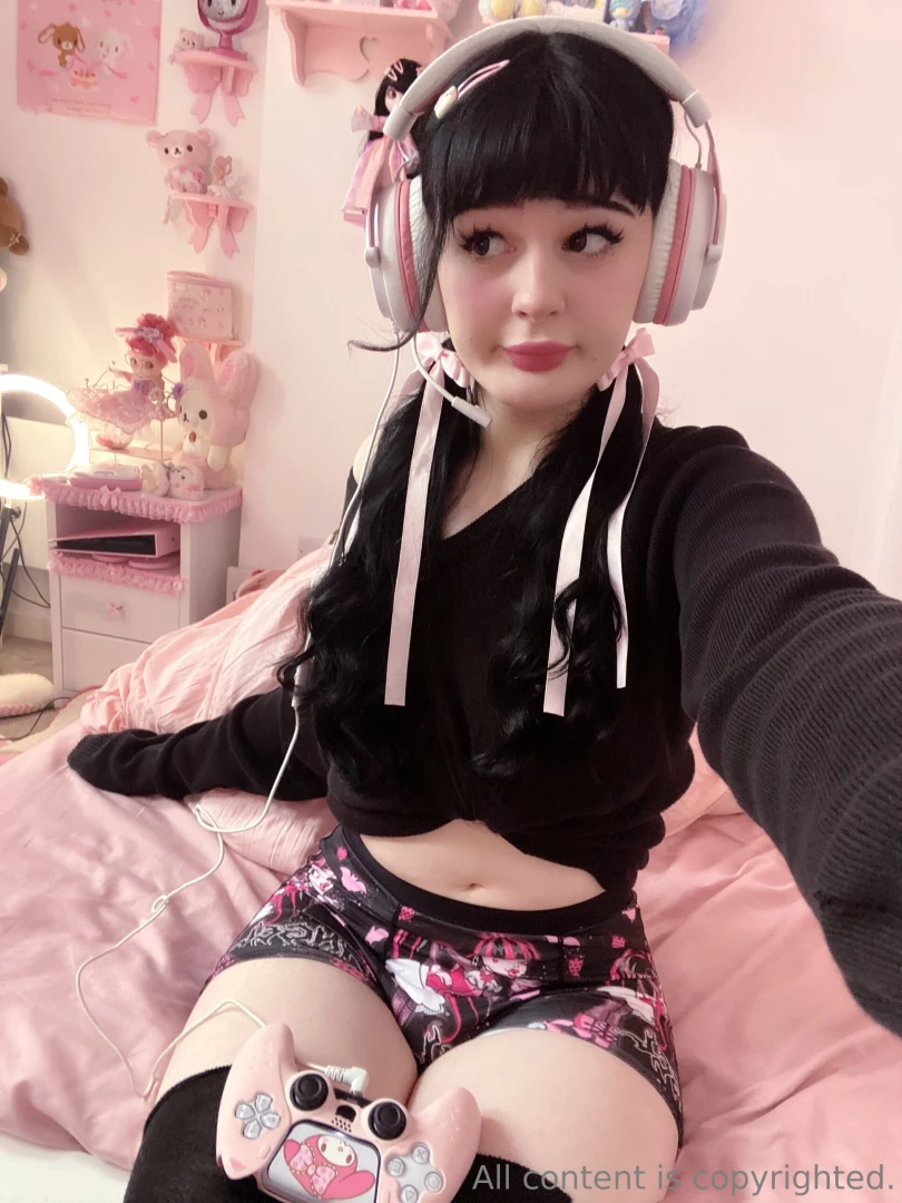 New vid tonight get ready to see me squirt all over the phone 