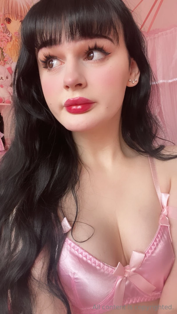 Hey cuties im about to film some more 