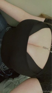 I m wearing the same shirt as the last pic