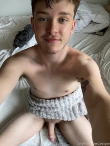 Anyone want a cock rating send me a picture of your cock and then a 5