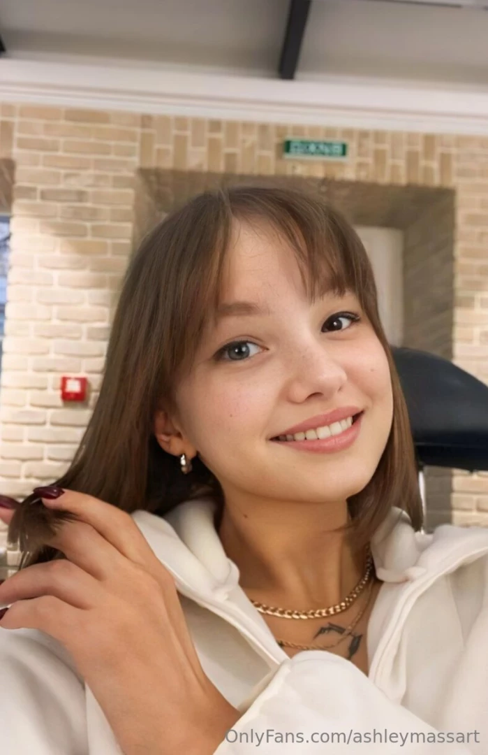 Free - jenifvip this hot brunette has been all alone for a long time part 105 