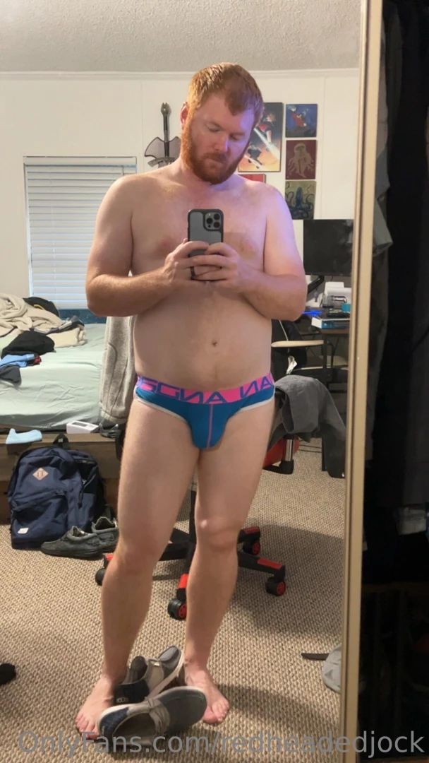 Feeling myself the other day at home was horny and leaking good part 2 